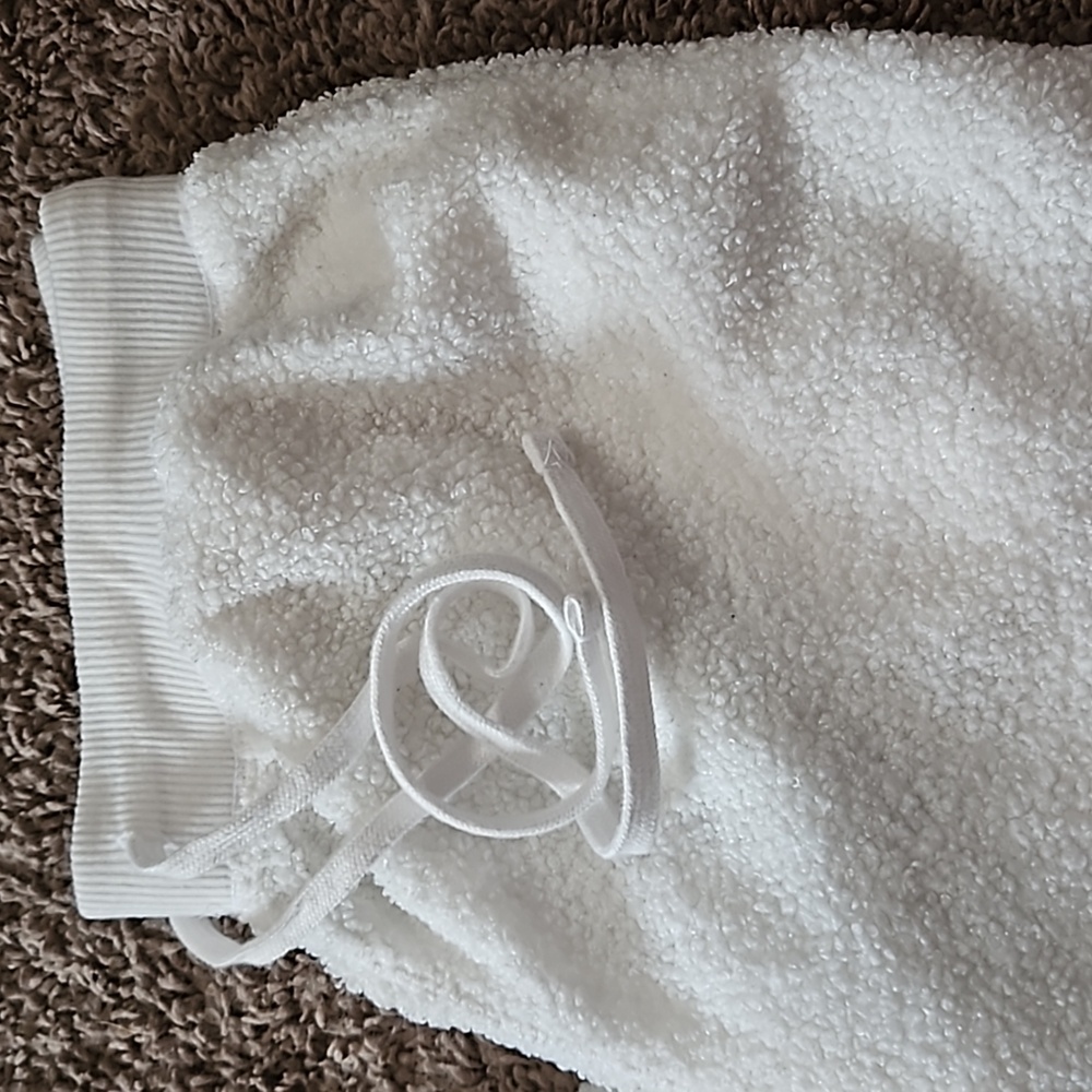 Jenni Intimates Sherpa Jogger Set - Picture 4 of 12